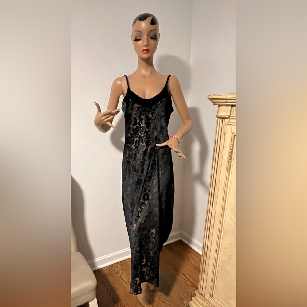 Victoria’s Secrets Night Gown